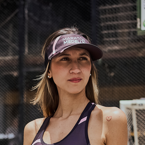 Visera Negra Maratón Medellín 2025